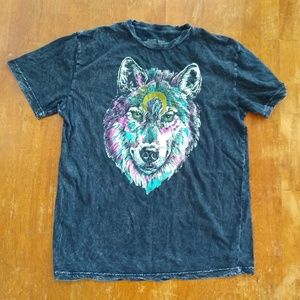 Multicolor wolf acid wash super soft T-shirt